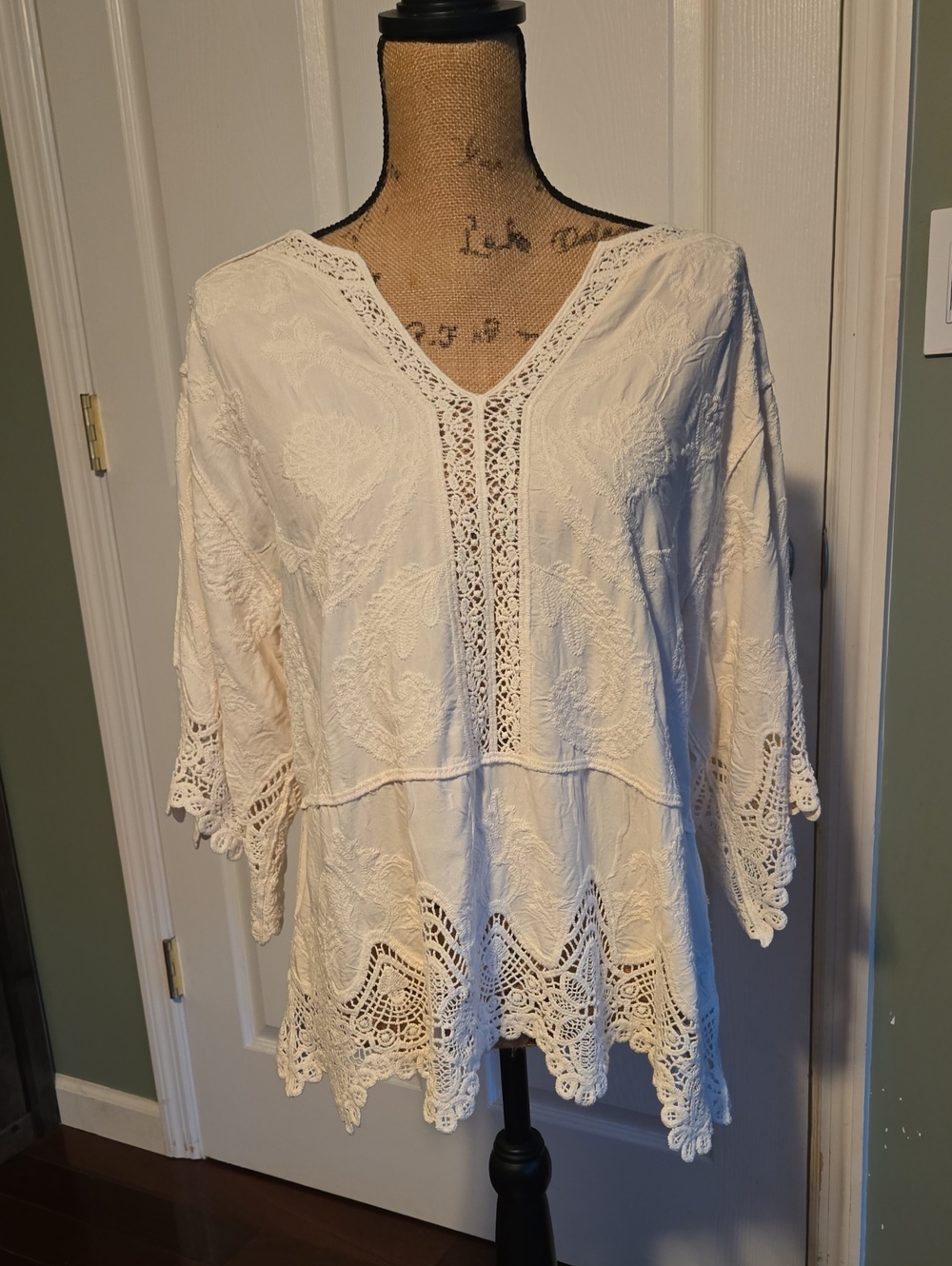 Democracy Cream Crochet Lace V-Neck Tunic